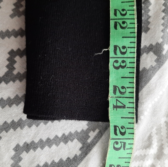 CACHÉ - Gorgeous black light sweater for women - Size: M - Picture 10 of 10